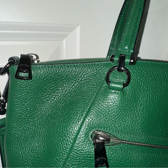 Coach Green Pebbled Leather Prairie Satchel Bag, Style 34340, Kelly Green - Picture 4 of 8